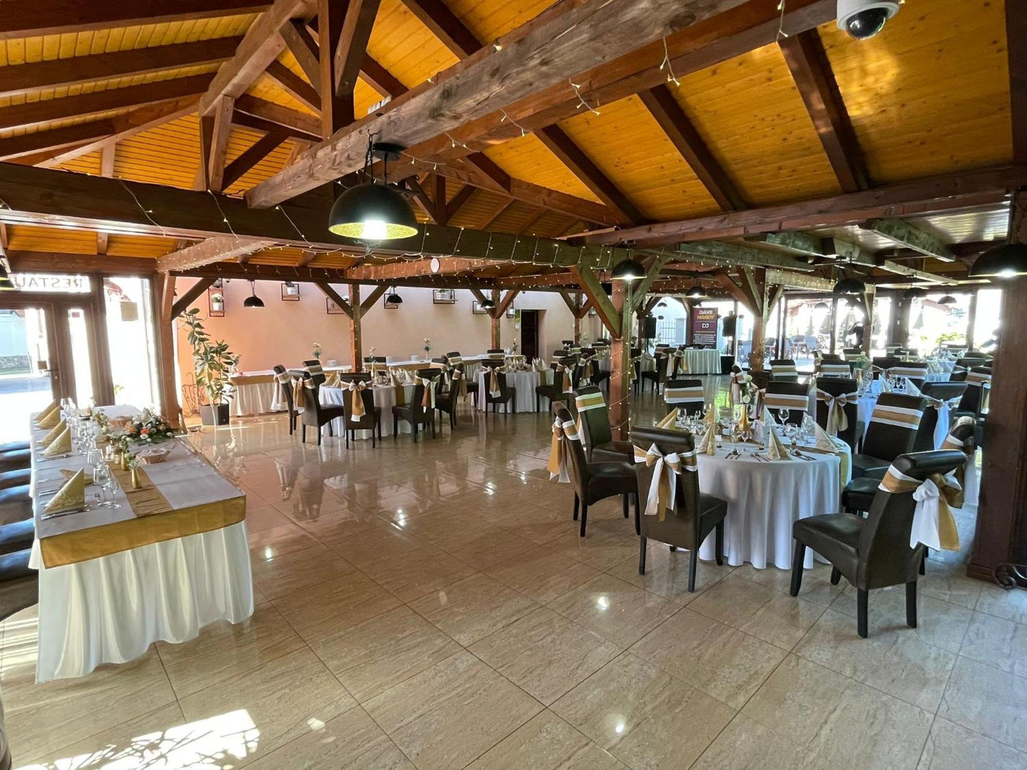 Penzion Bebek Filakovo Экстерьер фото